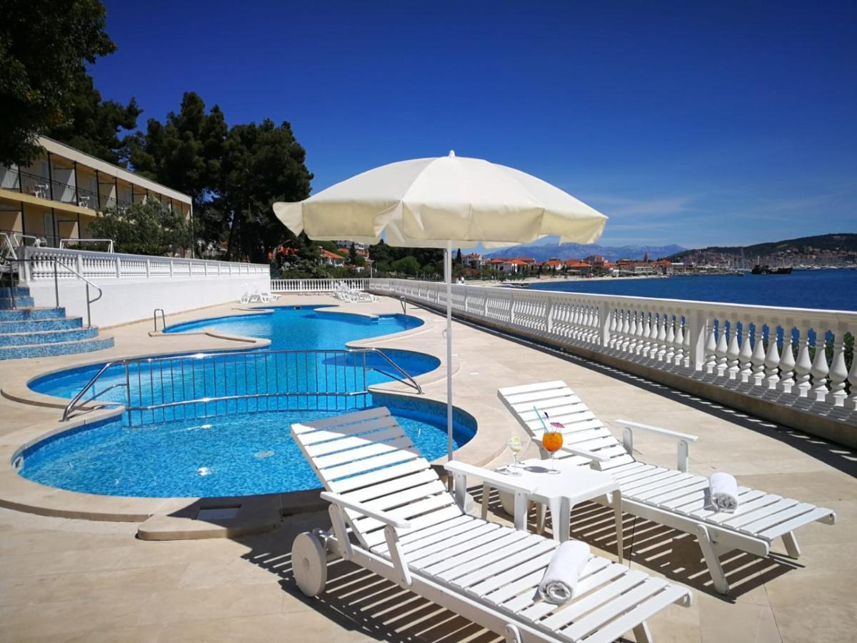 Hotel Val 3*